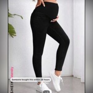 Plus size maternity jeans